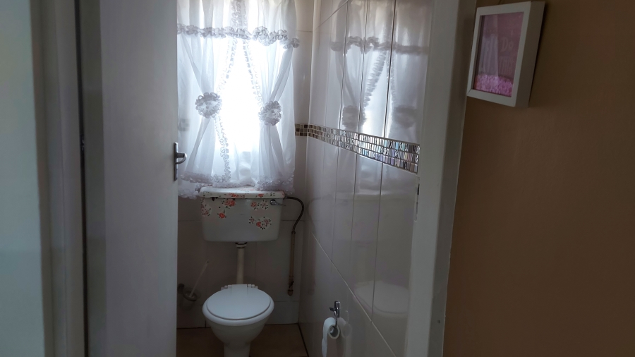 3 Bedroom Property for Sale in Oos Einde North West